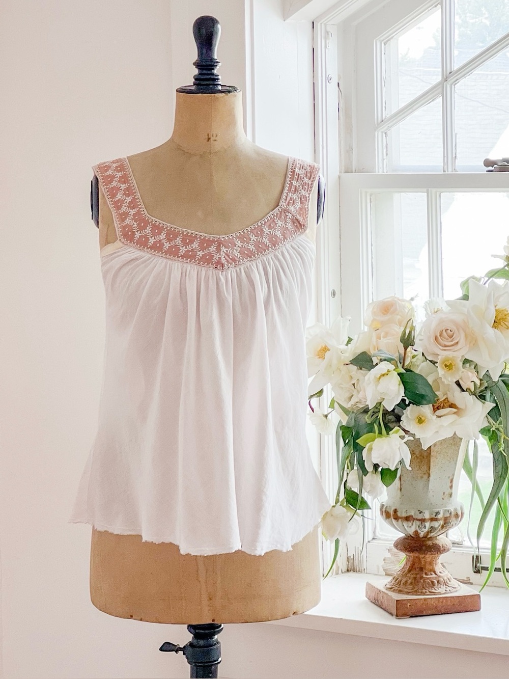 Vintage Camisole Top Powder Pink Embroidered Straps Size XS
